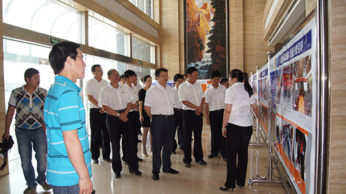 6月6日，共青团中央志愿者工作部副部长廖凯在银川市团委书记位西北等领导陪同下检查指导集团团委工作。